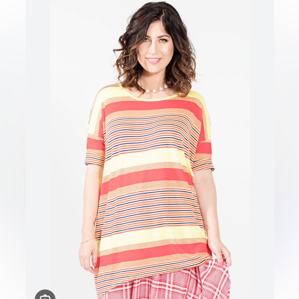 NWT Lularoe Irma Size L women’s Tunic